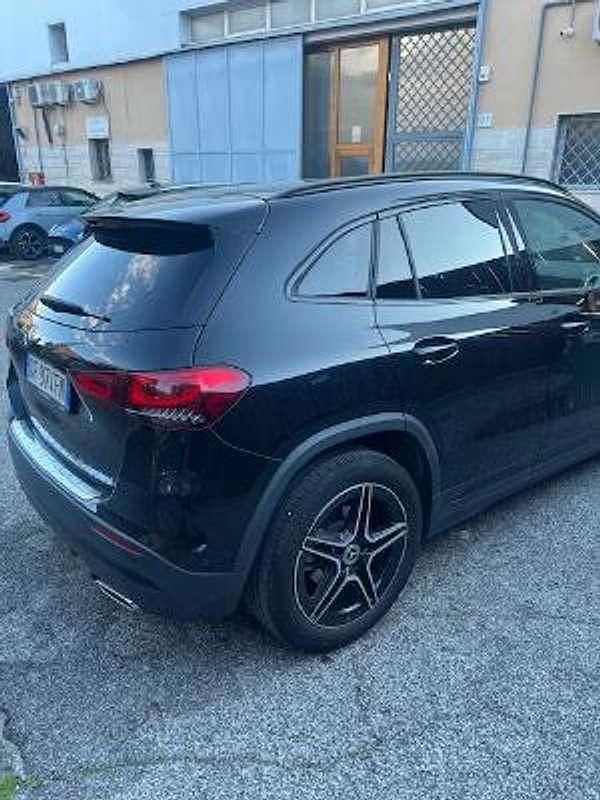 Usata Mercedes GLA200 Premium 150 CV (110 kW) 2021 Nero SUV