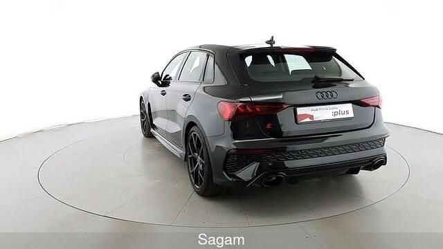 Usata Audi RS3 Sportback Ambiente 400 CV (294 kW) 2024 Nero brillante Utilitaria