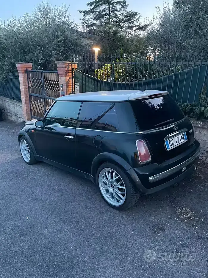 Usata Mini Cooper 116 CV (85 kW) 2002 Grigio Utilitaria