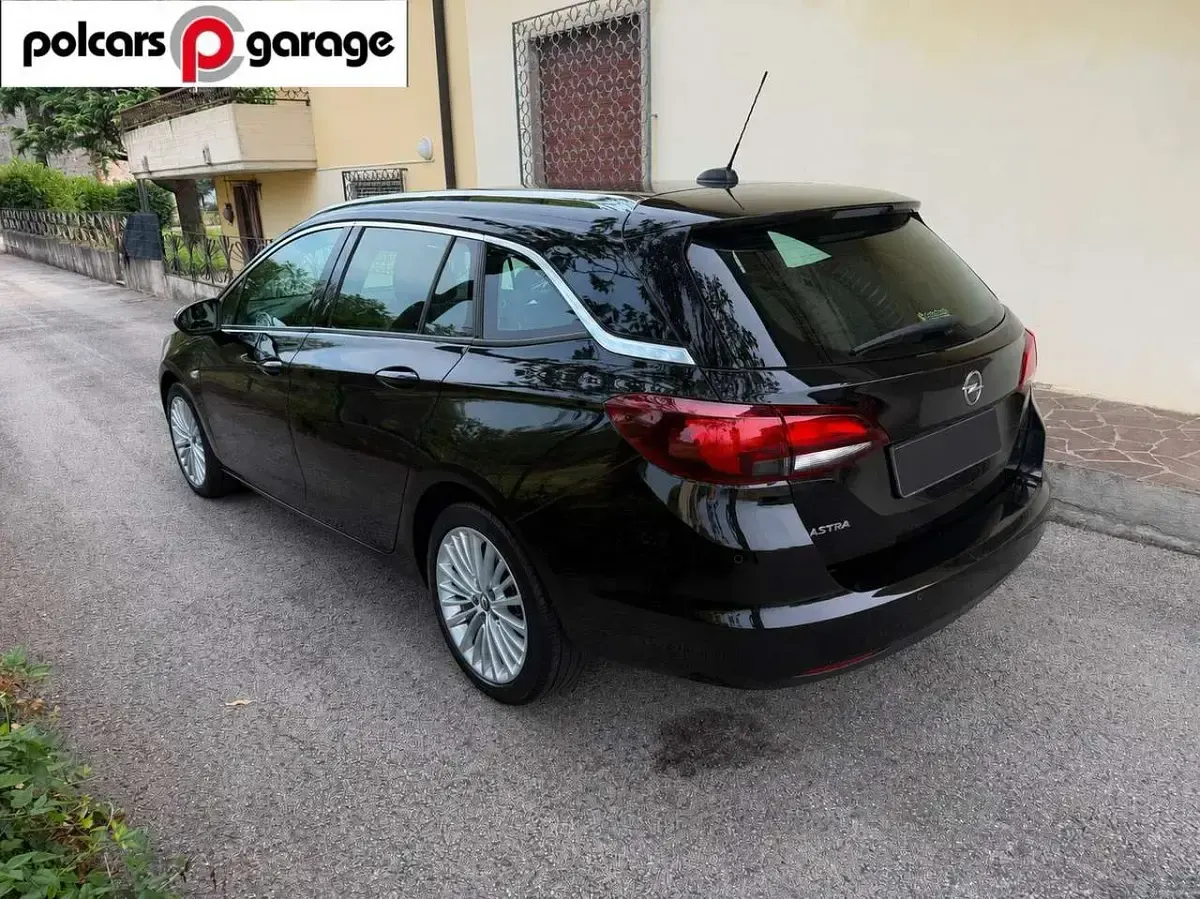 Usata Opel Astra Innovation 136 CV (100 kW) 2019 Nero Station wagon