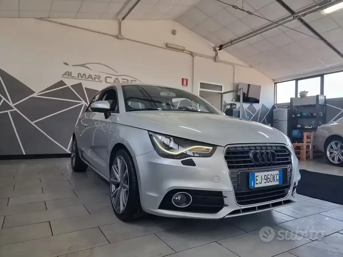 Usata Audi A1 Ambition 86 CV (63 kW) 2011 Grigio Utilitaria