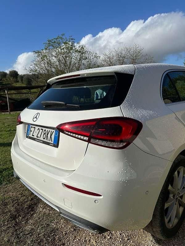Usata Mercedes A180 116 CV (85 kW) 2019 Bianco Berlina