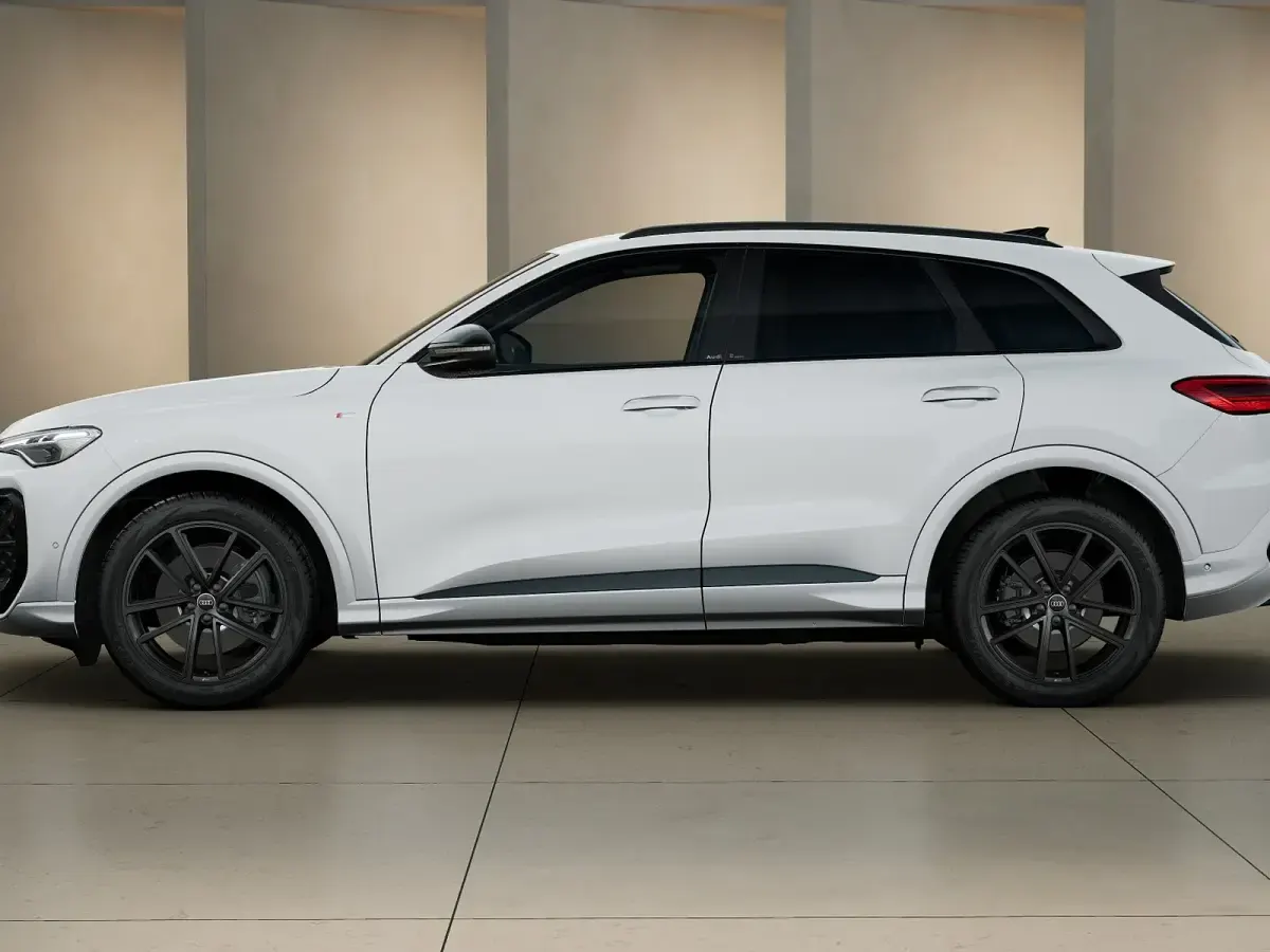 Nuova Audi Q5 Comfort 204 CV (150 kW) 2026 Bianco arkona SUV