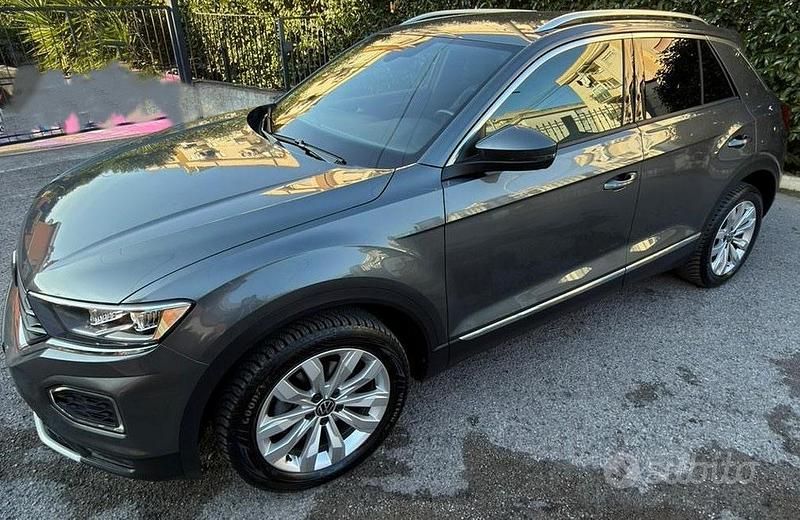 Usata VW T-Roc Sport 2021 Grigio SUV