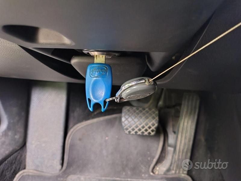 Usata VW Passat 140 CV (102 kW) 2014 Grigio Station wagon