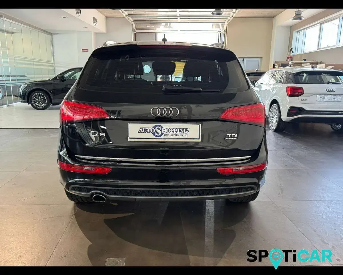 Usado Audi Q5 Advanced Plus 190 CV (139 kW) 2016 Negro SUV