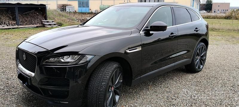 Usata Jaguar F-Pace 300 CV (220 kW) 2018 Nero SUV