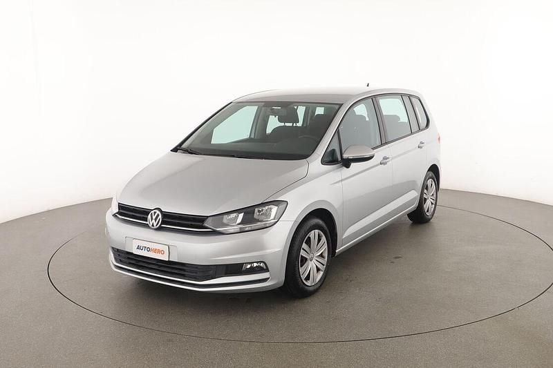 Begagnad VW Touran Trendline 115 HK (84 kW) 2017 Minibuss