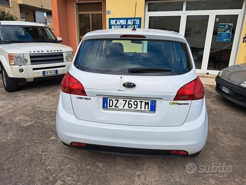 Usata Kia Venga 2010 Bianco Utilitaria