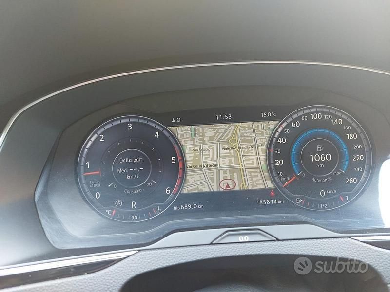 Usata VW Passat 150 CV (110 kW) 2015 Blu Station wagon