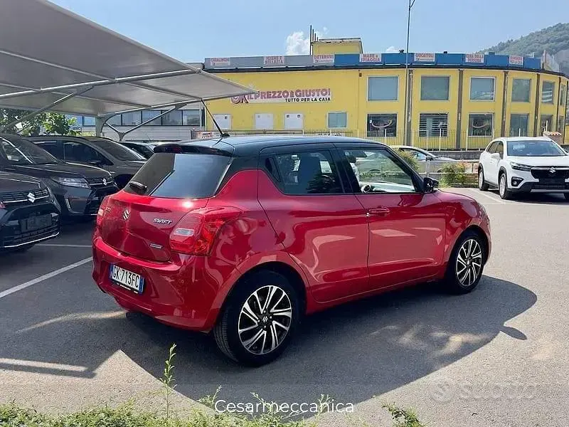 Usata Suzuki Swift 83 CV (61 kW) 2022 Rosso Utilitaria