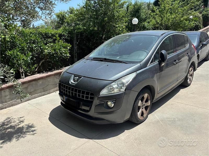 Usata Peugeot 3008 2012 Grigio Station wagon