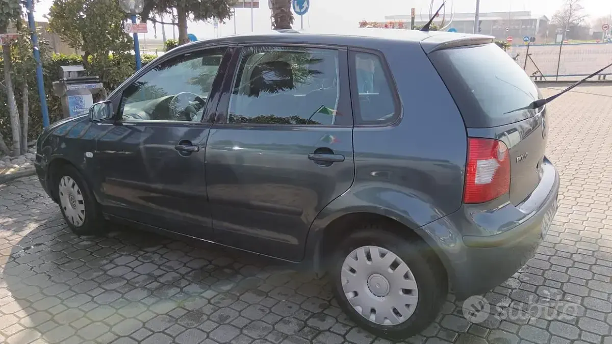 Usata VW Polo 64 CV (47 kW) 2002 Bluazzurro Utilitaria