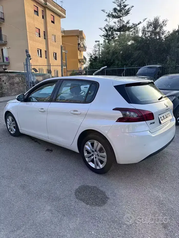 Usata Peugeot 308 131 CV (96 kW) 2019 Bianco Berlina