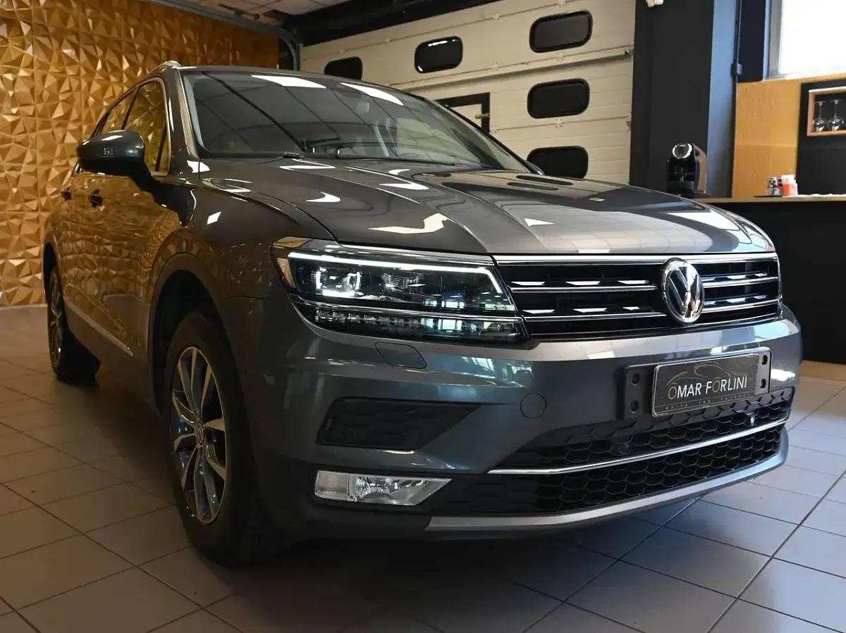 Usata VW Tiguan Executive 190 CV (139 kW) 2017 Grigio SUV