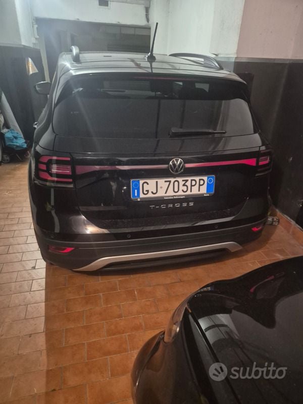 Usata VW T-Cross 110 CV (80 kW) 2022 Nero SUV