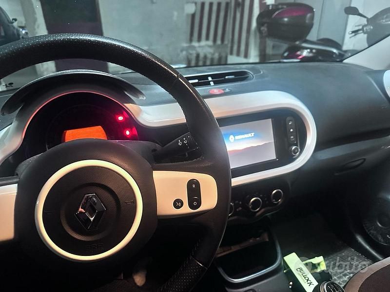 Usata Renault Twingo 2021 Utilitaria