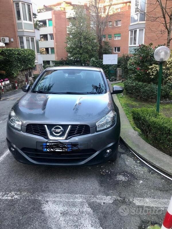 Usata Nissan Qashqai 106 CV (77 kW) 2013 Grigio SUV