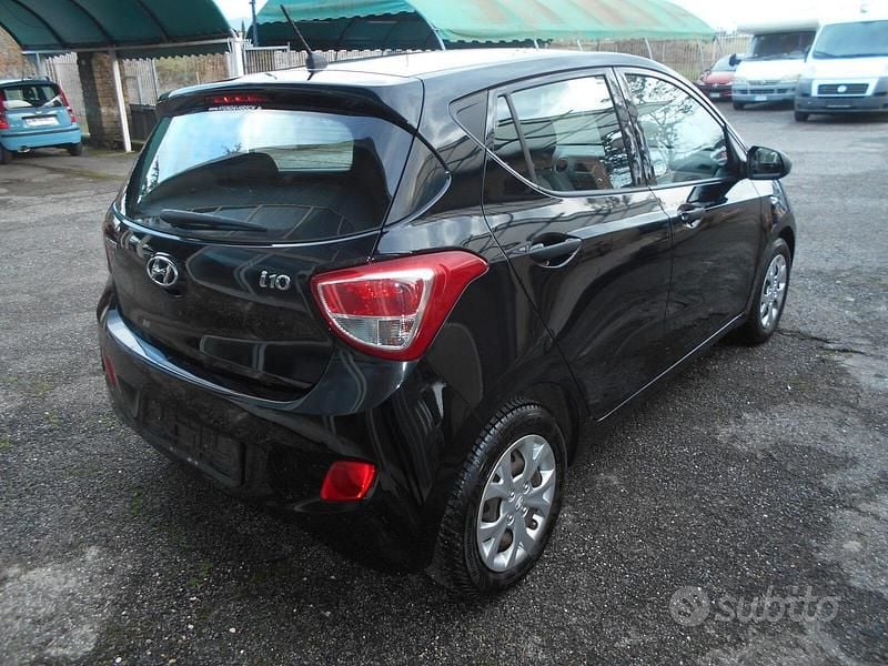 Usata Hyundai i10 Classic 67 CV (49 kW) 2016 Nero Utilitaria
