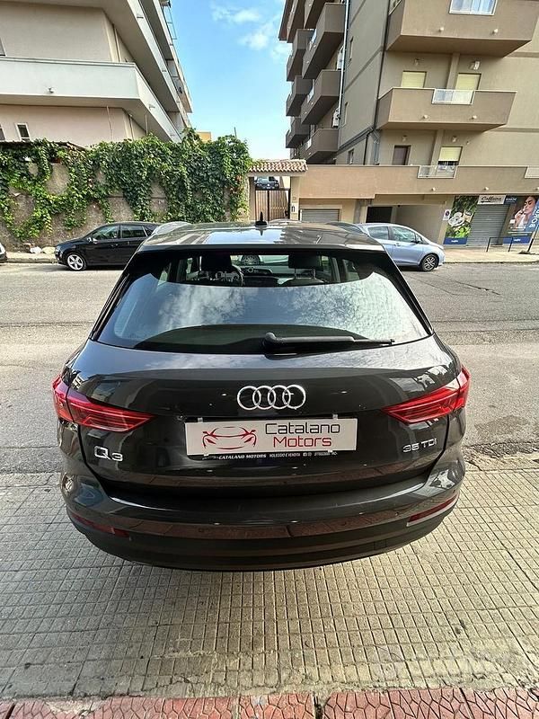 Usata Audi Q3 Advanced 150 CV (110 kW) 2019 Grigio SUV