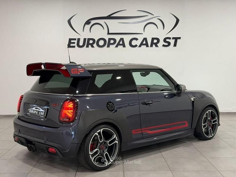 Usata Mini John Cooper Works 306 CV (225 kW) 2021 Grigio Utilitaria