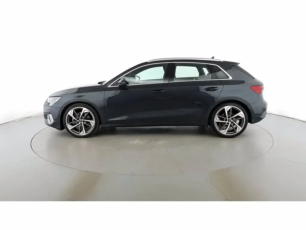 Usata Audi A3 Sportback Advanced 150 CV (110 kW) 2020 Grigio manhattan metallizzato Utilitaria
