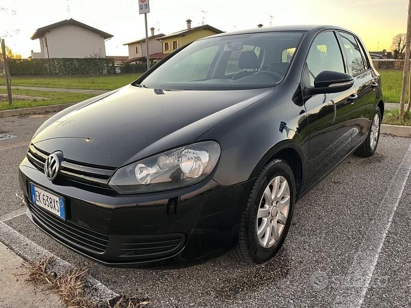 Usata VW Golf VII 105 CV (77 kW) 2012 Nero Berlina