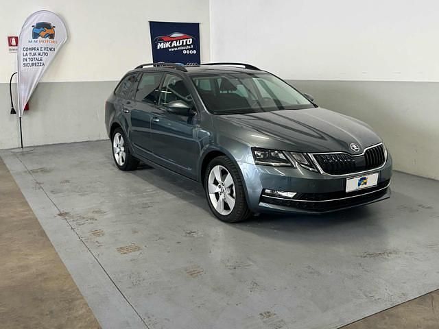 Usata Skoda Octavia G-TEC Style 131 CV (96 kW) 2019 Grigio scuro Station wagon