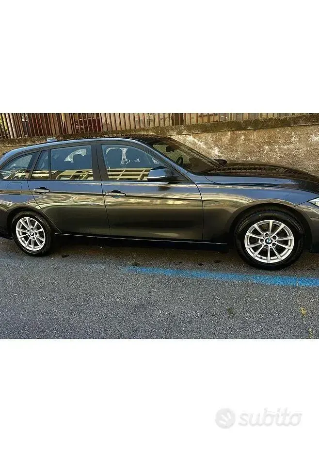 Usata BMW 318 Advantage 150 CV (110 kW) 2017 Grigio Station wagon
