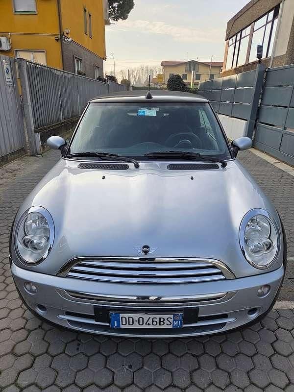 Usata Mini Cooper Cabriolet 116 CV (85 kW) 2006 Argento Cabrio