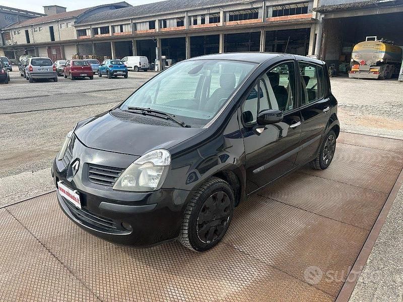 Usata Renault Modus Dynamique 98 CV (72 kW) 2006 Nero Monovolume