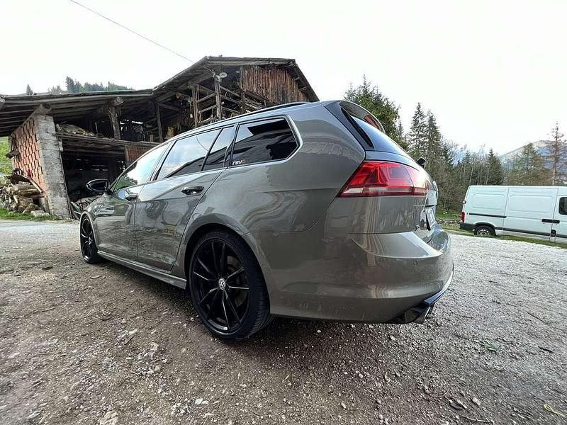 Usata VW Golf VII R 300 CV (220 kW) 2017 Grigio Station wagon