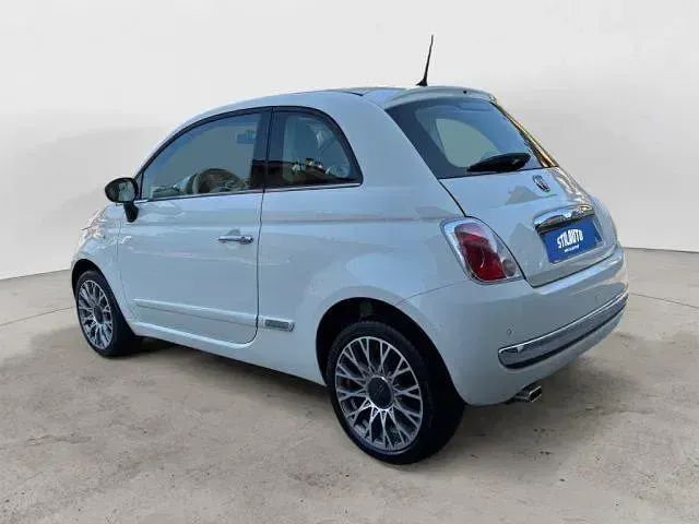Usata Fiat 500 Lounge 95 CV (69 kW) 2015 Bianco pastello Utilitaria