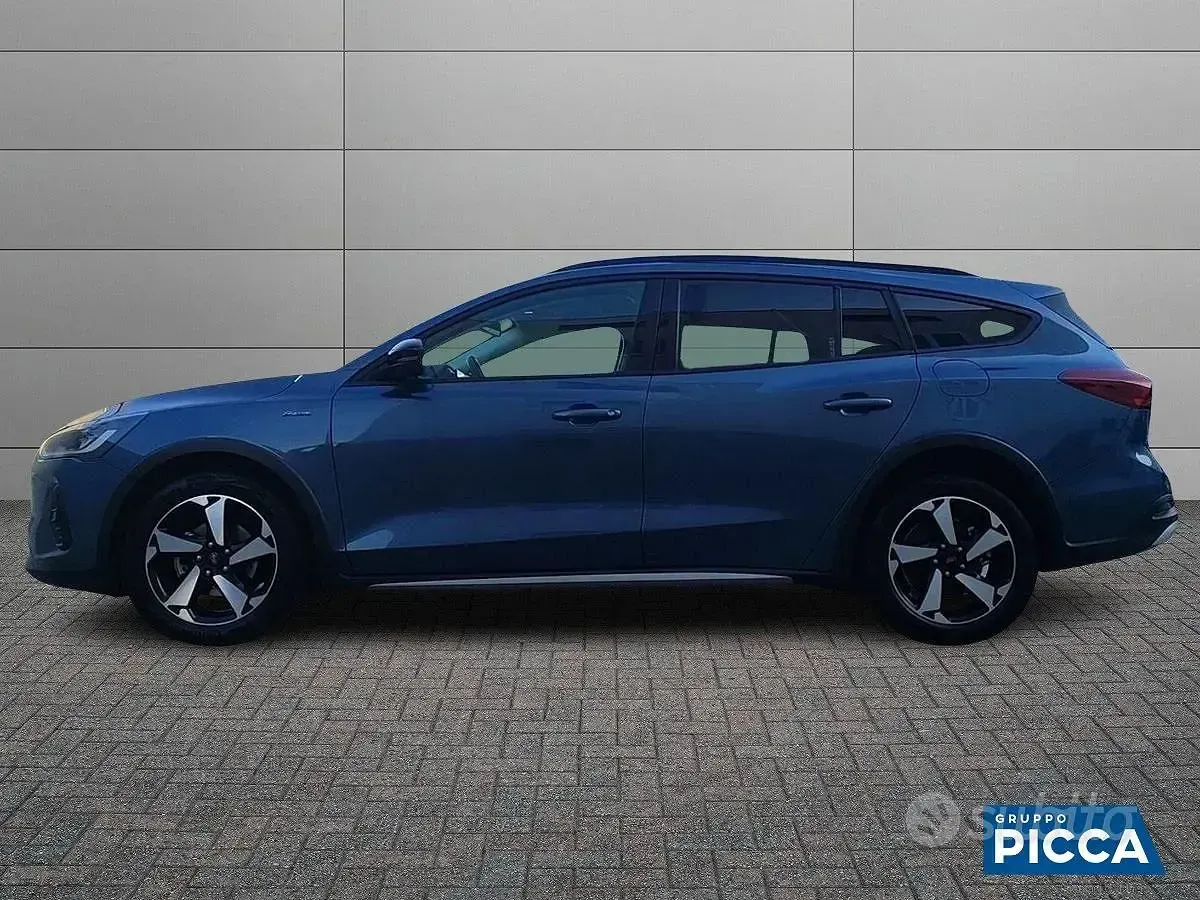 Usata Ford Focus Active 125 CV (91 kW) 2023 Blu Station wagon