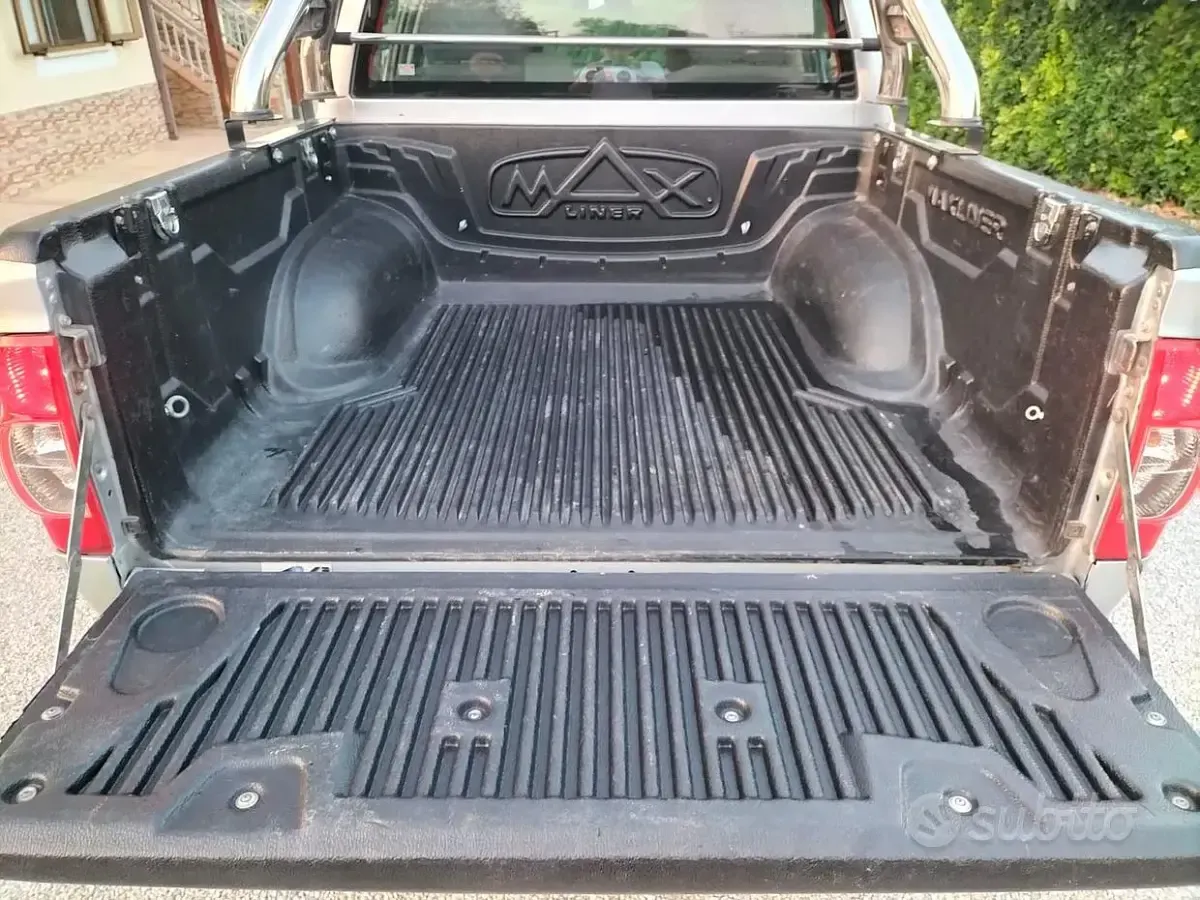 Usata Isuzu D-Max 163 CV (119 kW) 2007 Grigio SUV