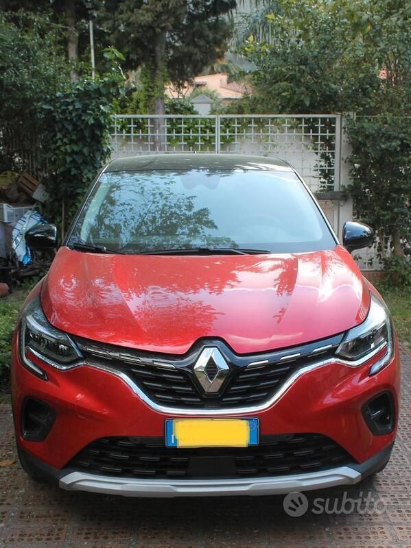 Rosso Usata 2024 Renault Captur Techno SUV | 19.500 € (Buon prezzo) - Immagine 1/4