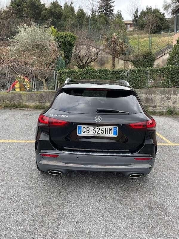 Usata Mercedes GLA200 Premium 150 CV (110 kW) 2020 Nero SUV