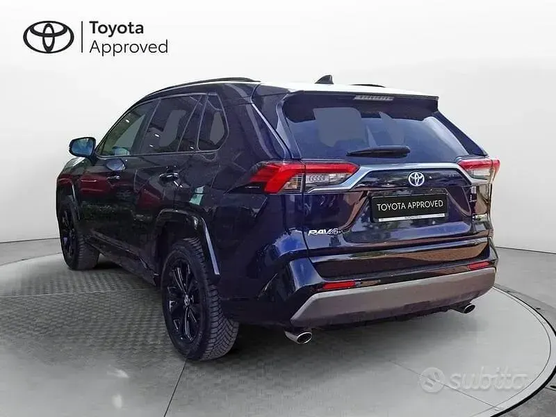 Usata Toyota RAV4 Hybrid Style 218 CV (160 kW) 2023 Blu SUV