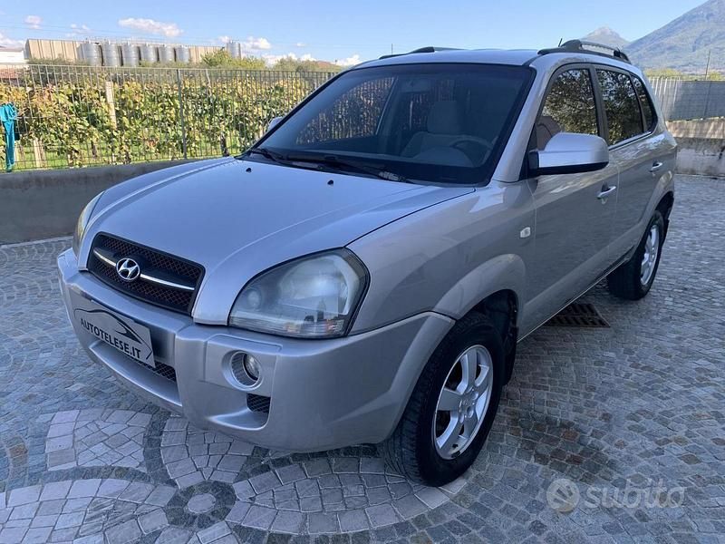 Usata Hyundai Tucson Dynamiq 112 CV (82 kW) 2005 Grigio SUV
