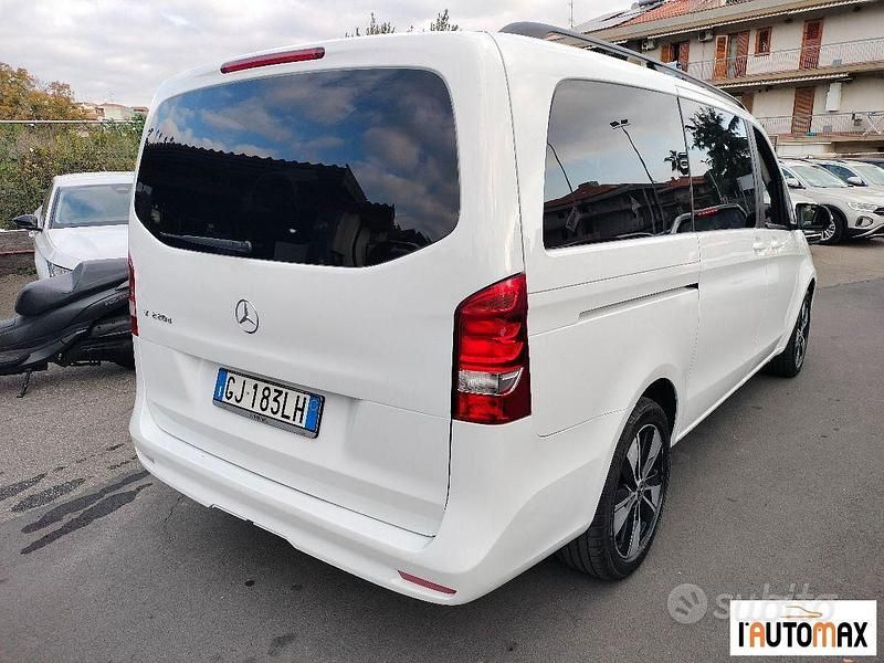 Usata Mercedes V220 Executive 163 CV (119 kW) 2022 Bianco Monovolume