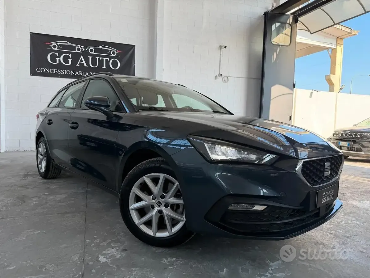 Usata Seat Leon Style 150 CV (110 kW) 2024 Grigio Station wagon