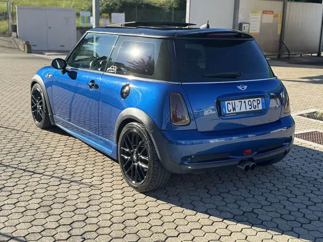 Usata Mini Cooper S 170 CV (125 kW) 2005 Blu/azzurro Utilitaria