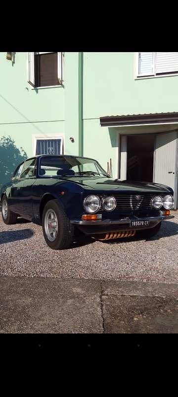 Usata 1976 Alfa Romeo GT Coupé | 35.000 € - Immagine 1/4