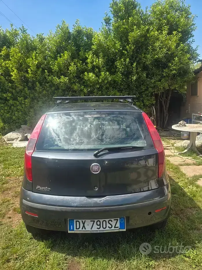 Usata Fiat Punto Active 60 CV (44 kW) 2009 Grigio Utilitaria