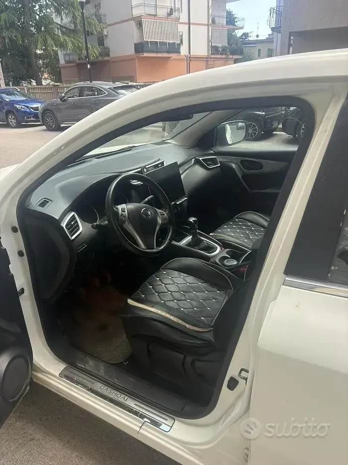 Usata Nissan Qashqai Visia 110 CV (80 kW) 2014 Bianco SUV
