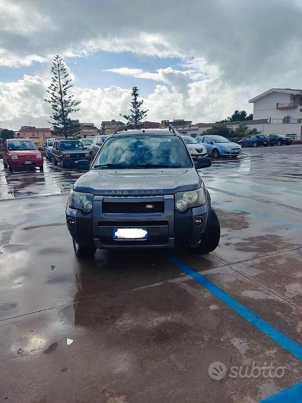 Usata Land Rover Freelander 111 CV (81 kW) 2005 Grigio SUV