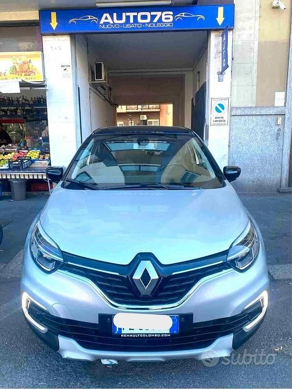 Usata Renault Captur 150 CV (110 kW) 2019 Grigio SUV
