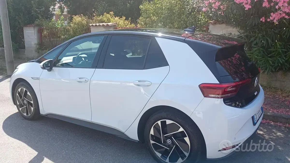 Usata VW ID.3 Pro Performance 69 kW (95 CV) 2022 Bianco Utilitaria