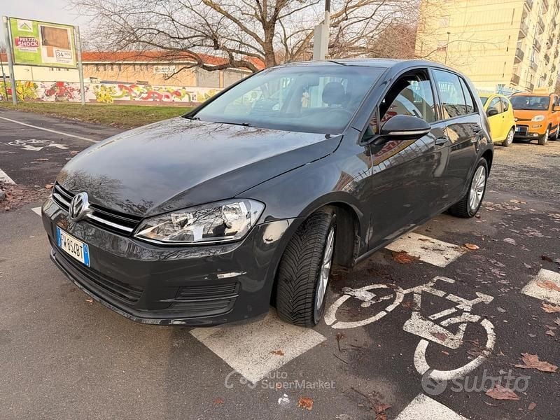 Usata VW Golf VII Trendline 86 CV (63 kW) 2014 Grigio Berlina