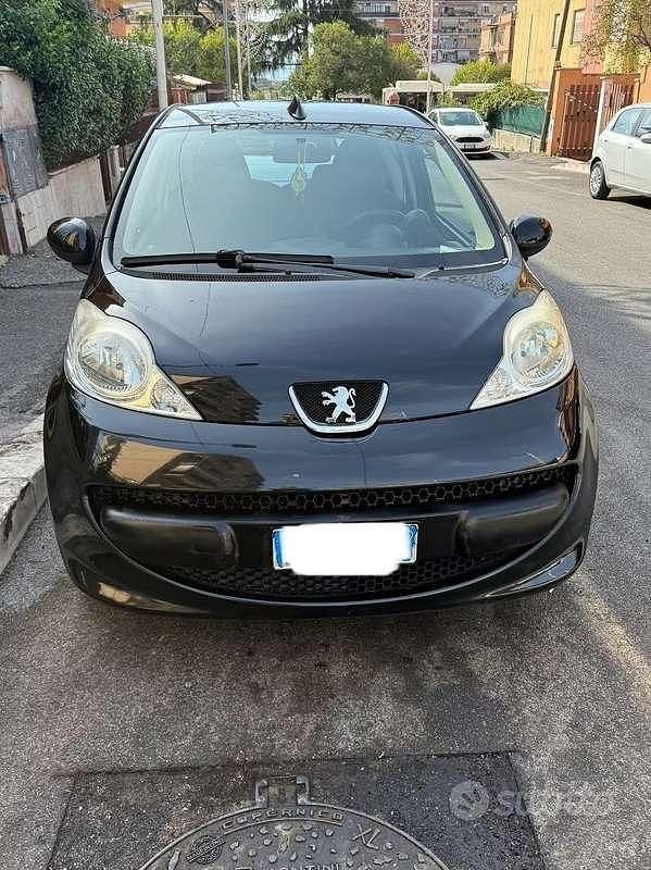 Usata Peugeot 107 68 CV (50 kW) 2008 Nero Utilitaria